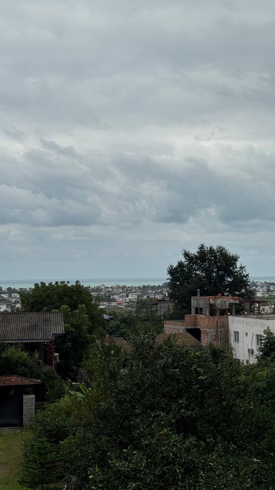 زمین در چلندر، نوشهر