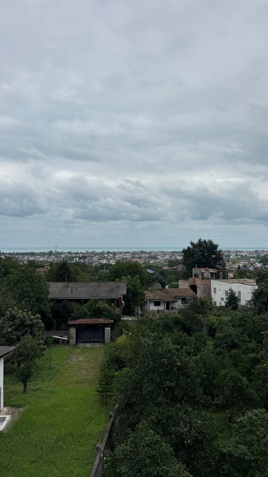 زمین در چلندر، نوشهر